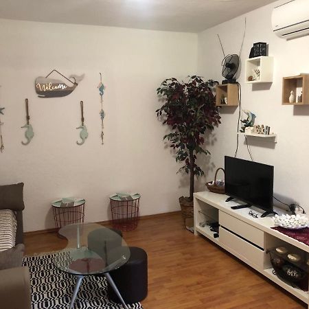 Vacation House "Andy" Pula Ngoại thất bức ảnh