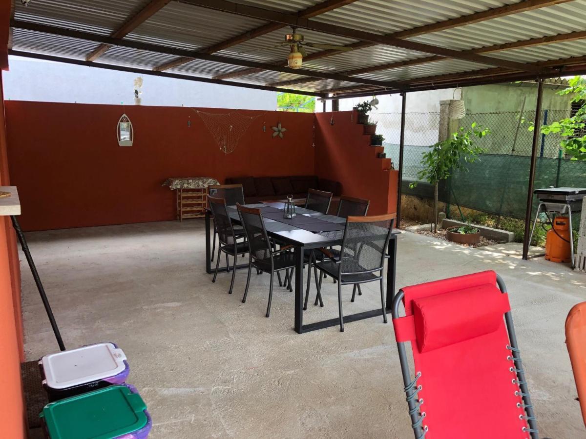 Vacation House "Andy" Pula Ngoại thất bức ảnh