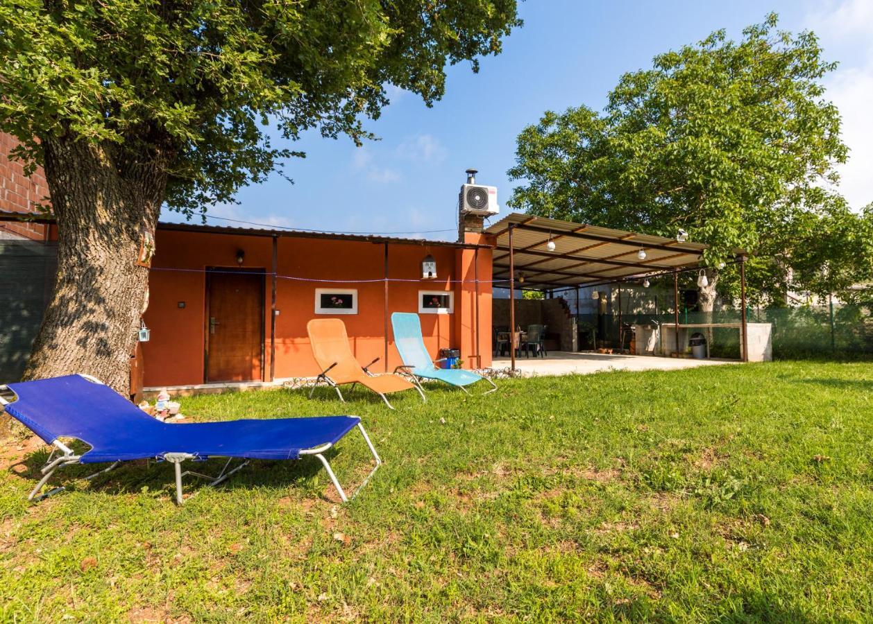 Vacation House "Andy" Pula Ngoại thất bức ảnh